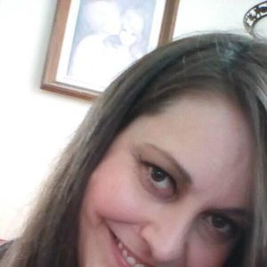 Meet your Posher, Adrienne